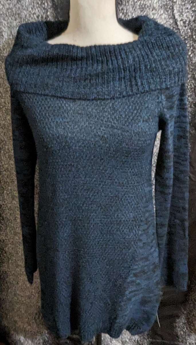 AB Studio Sweater