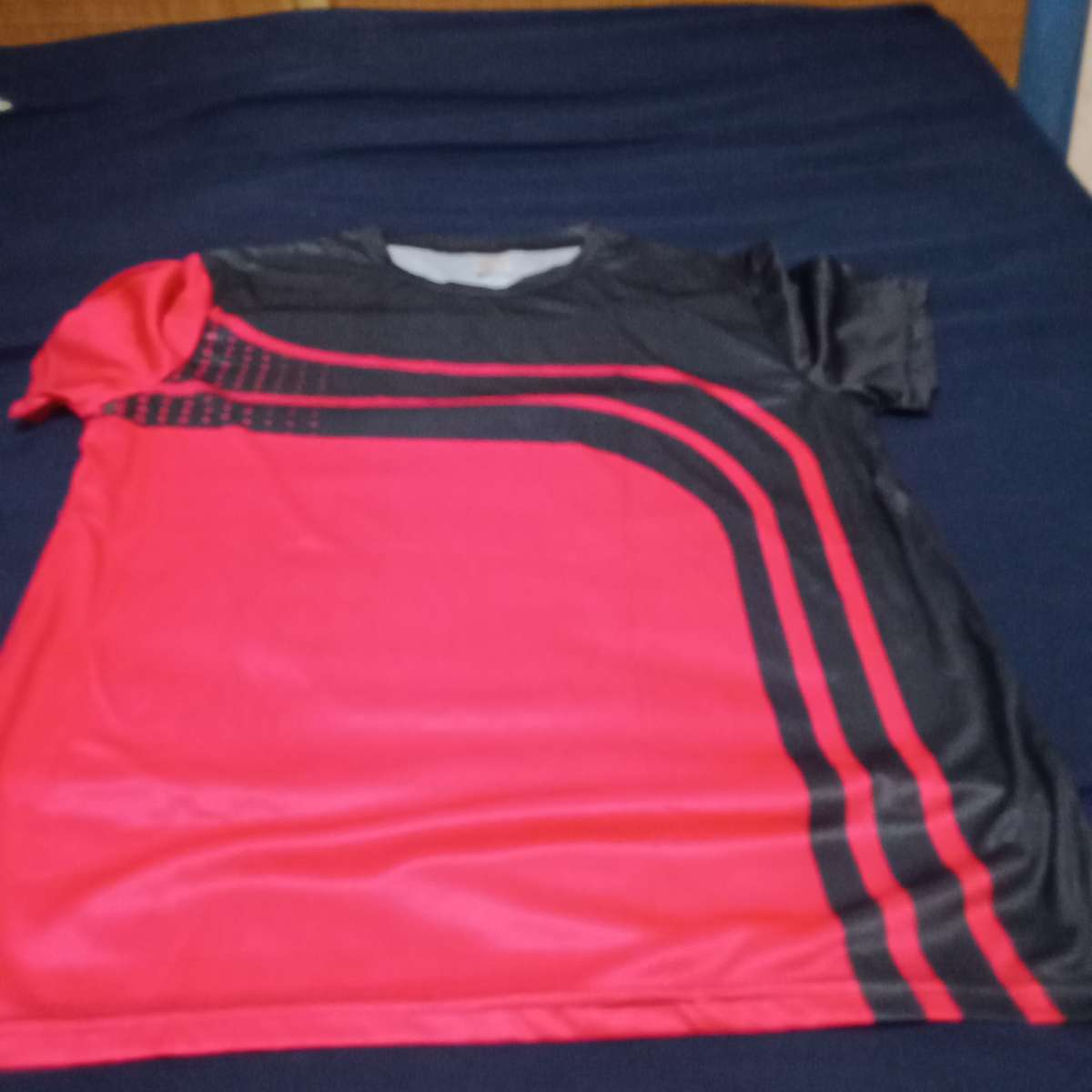 men black geometric stripes shirt