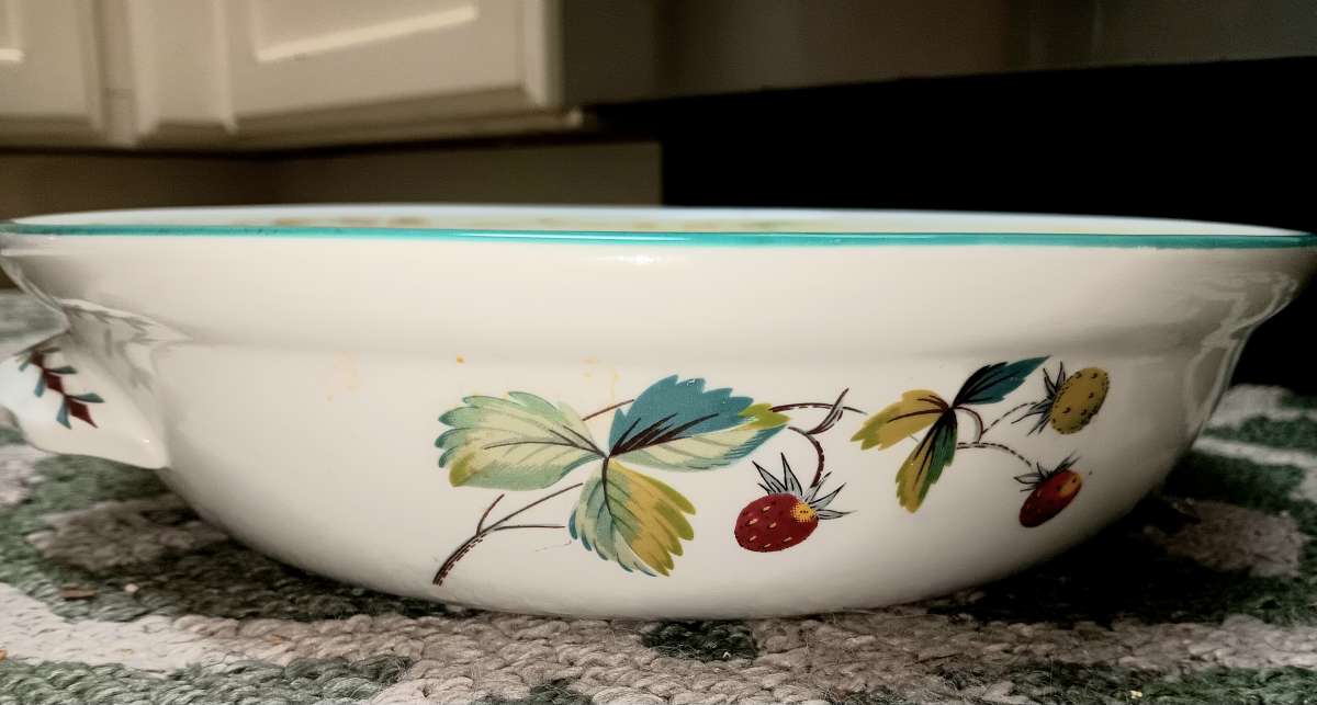 Royal Westinghouse casserole dish with cover