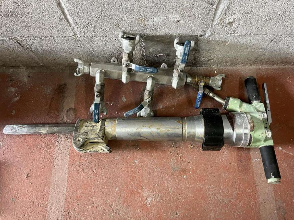 Pneumatic Air breaker sullair MPB60A