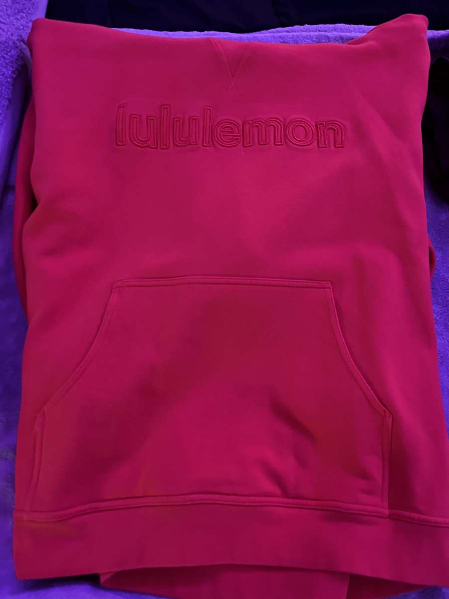 Lululemon sweatshirt