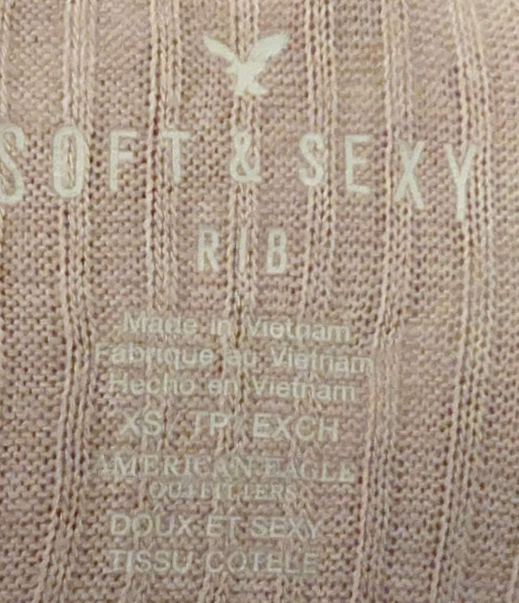 American Eagle Sweater