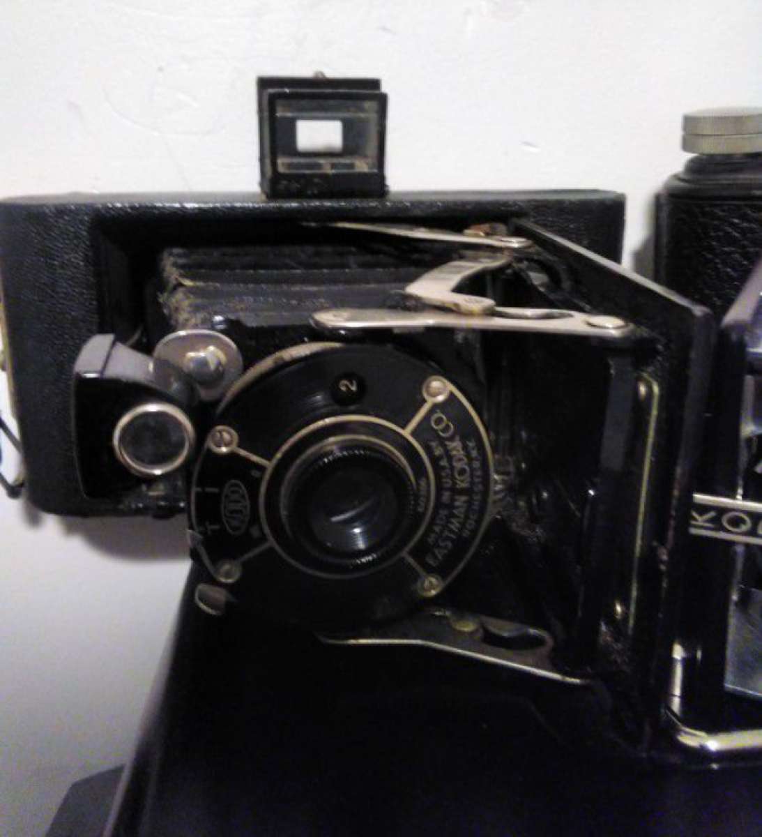 antiques camera  great shape pick up