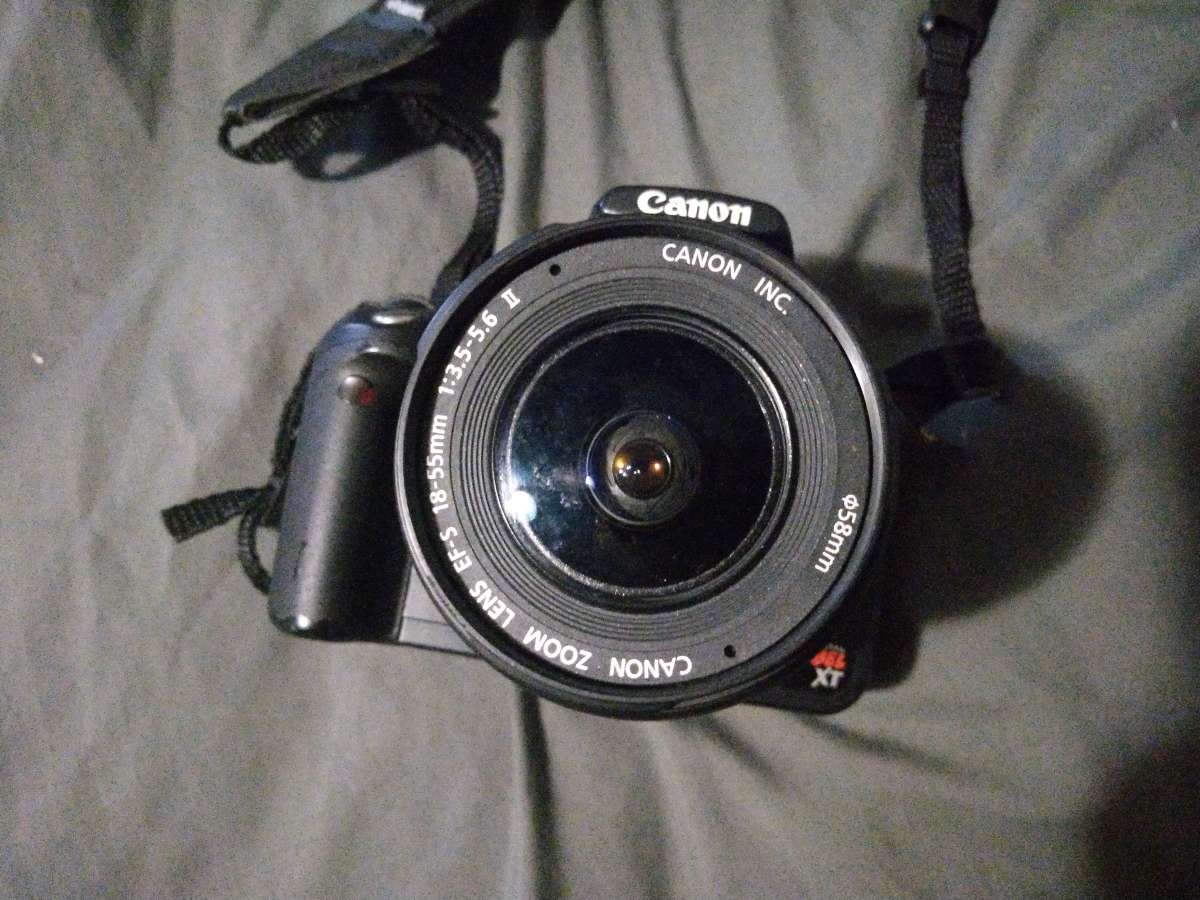 Canon EOS REBEL XT