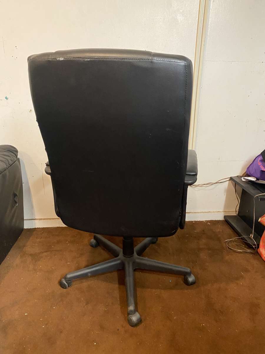 office rolling chair