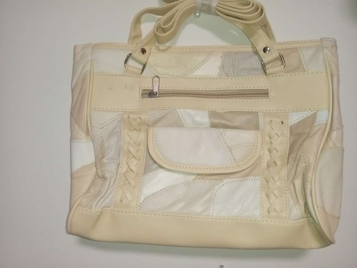 womens tan purse