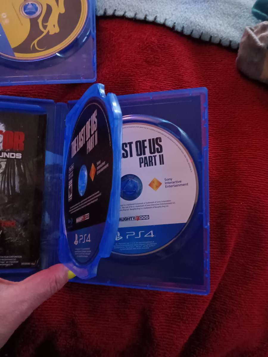 PS4 game The last of us 11