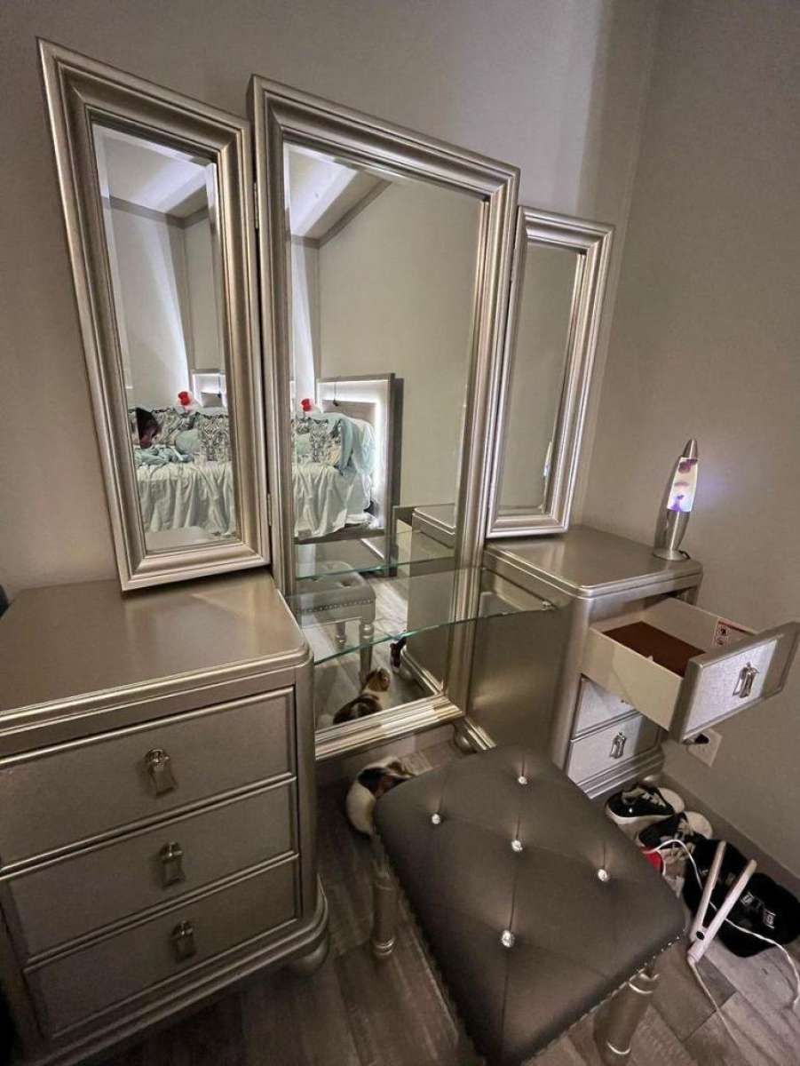 Sofia vergara vanity