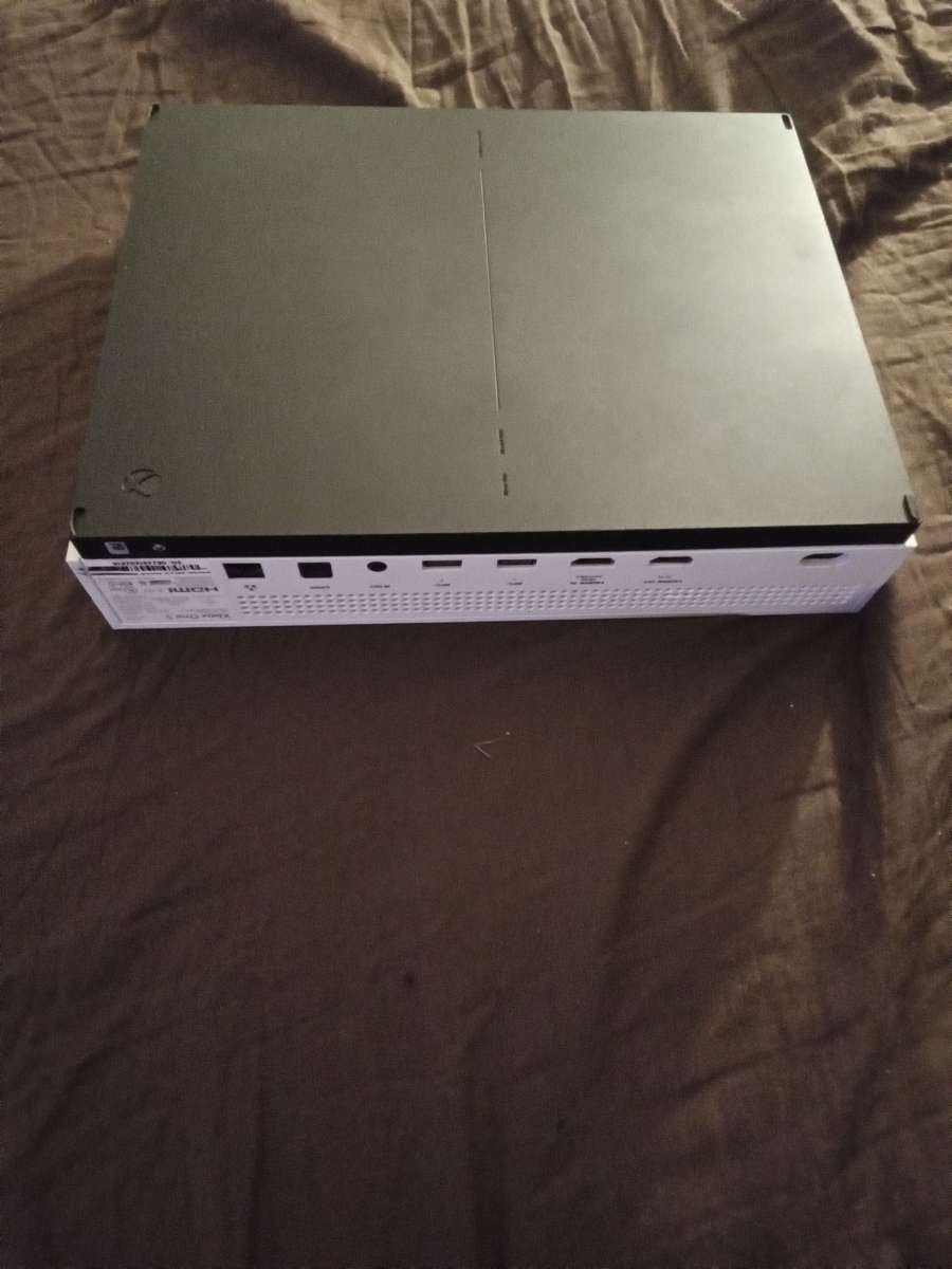 XBOX ONE S