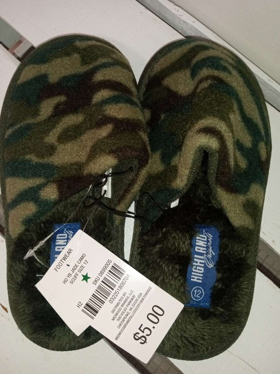 Boys Camo slippers