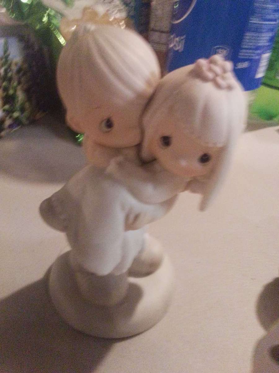 vintage precious moments figurines