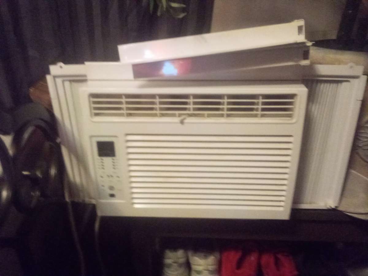 whirlpool window air conditioner