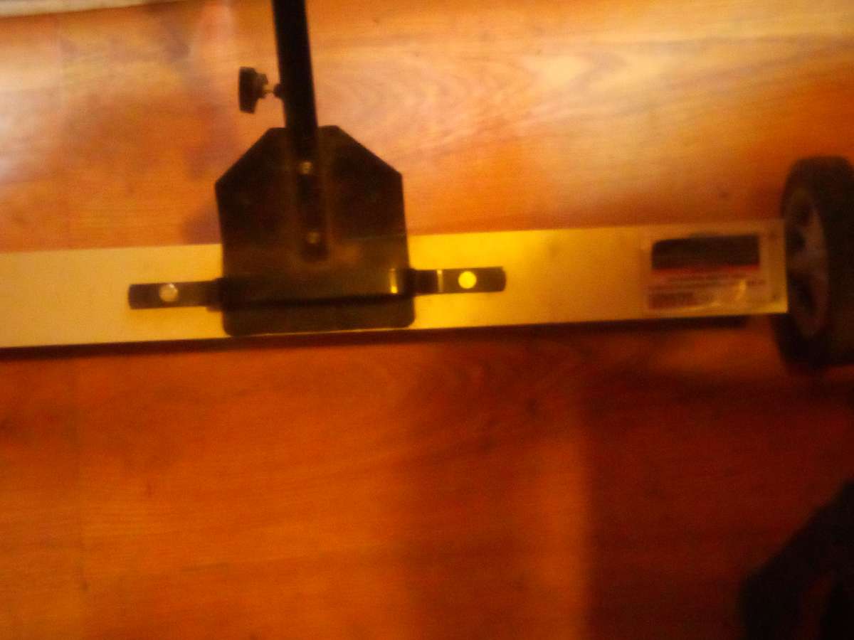 magnet floor sweeper with wheels