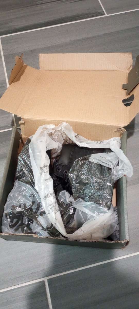 toddlers boys timberland boots size 7 brand new