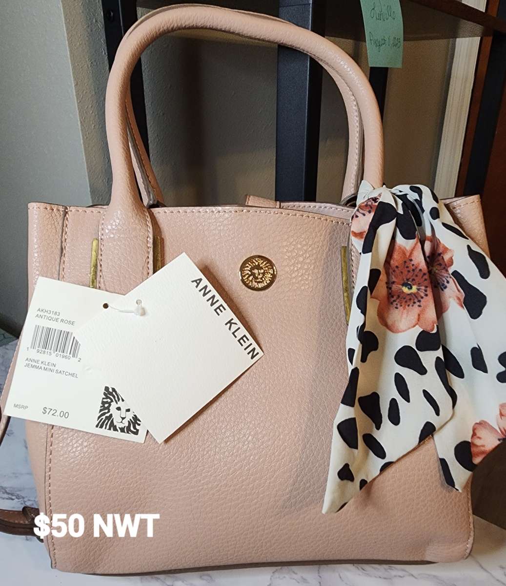 Ann Klein leather purse BNWT