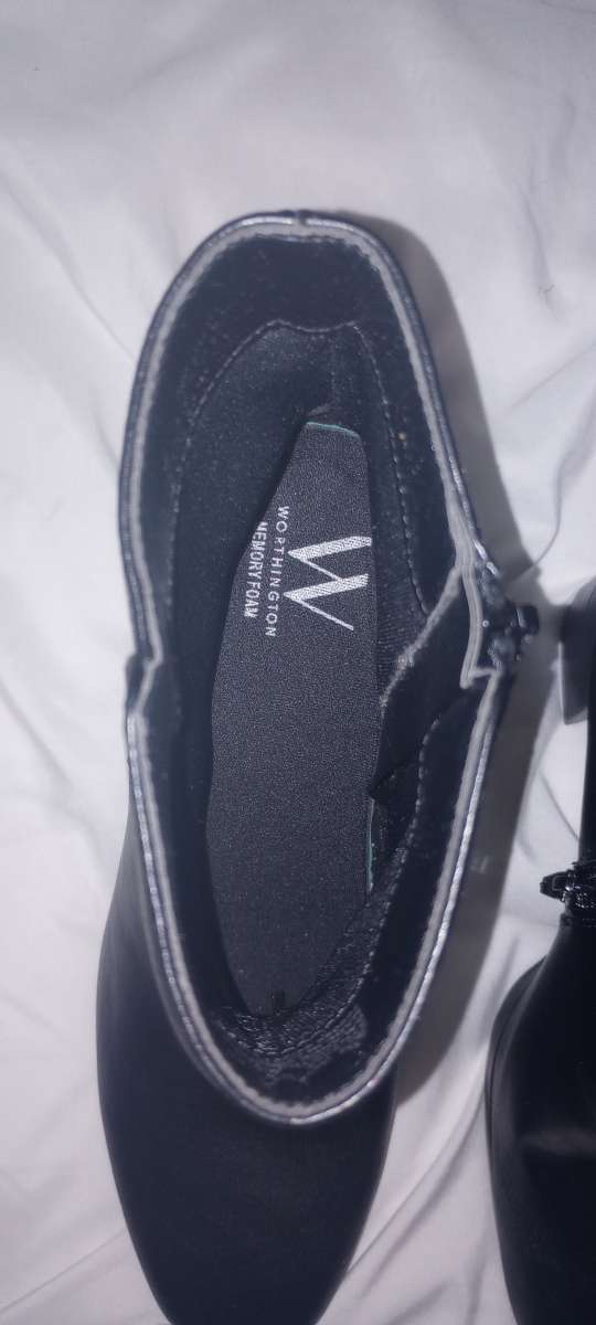 Womens boots brand new