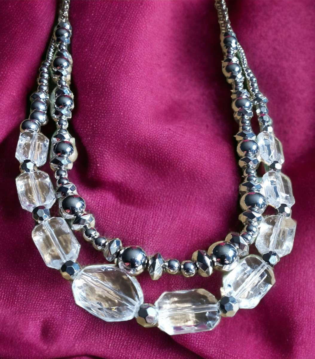 Necklace Bracelet and Earring Set