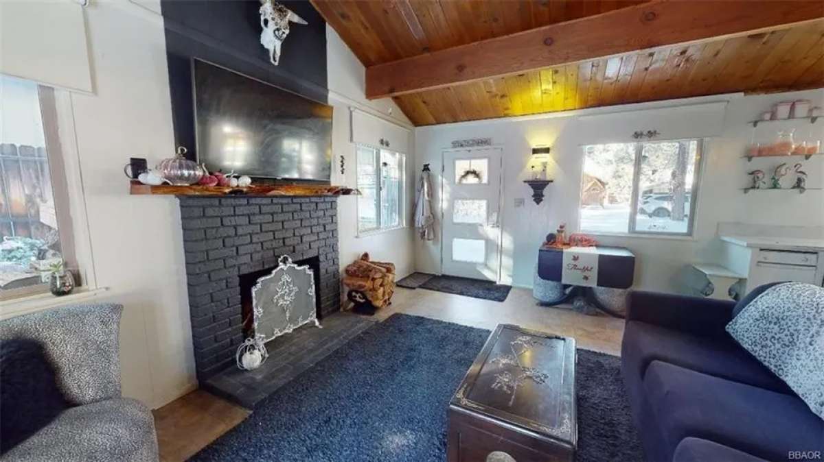 Wonderful 1bed 1bath condo unit for rent