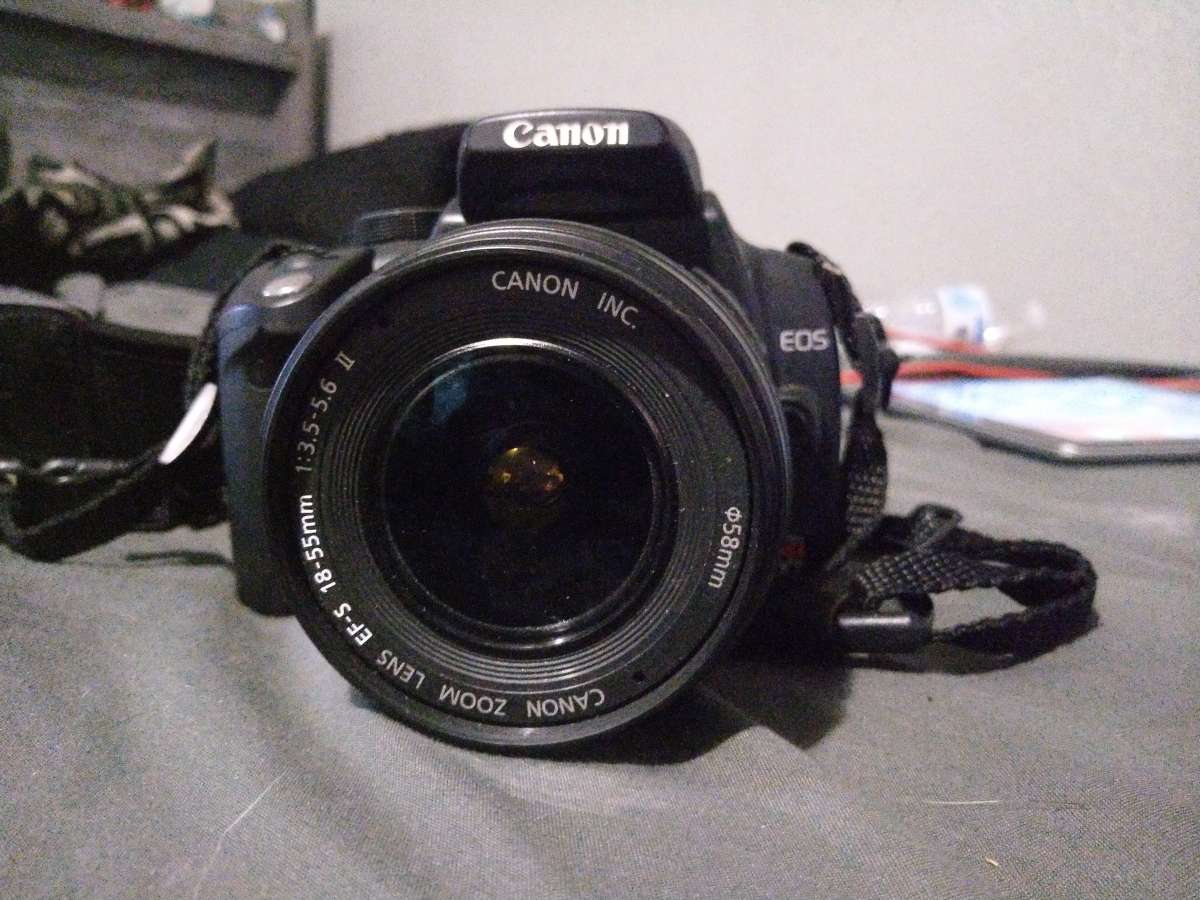 Canon EOS REBEL XT