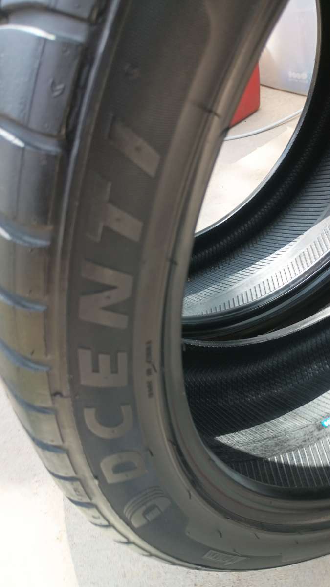 305 35 24 tires  1 pair matching