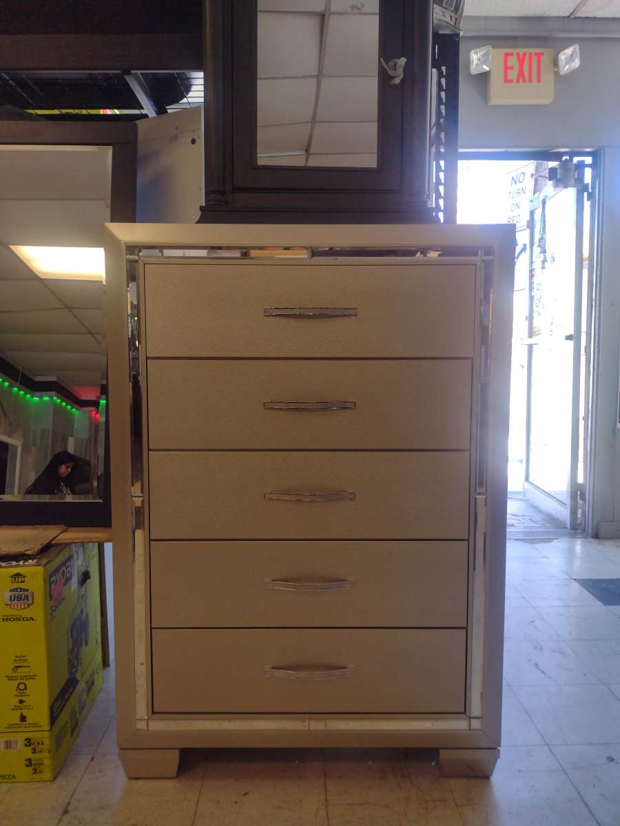 END OF SUMMER BLOWOUT LIQUIDATION
