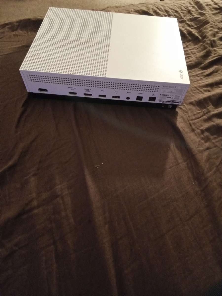XBOX ONE S