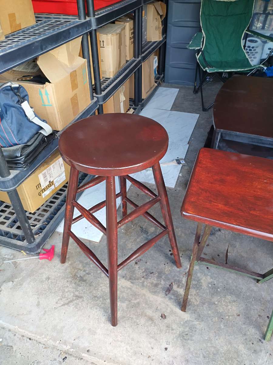 bar stool