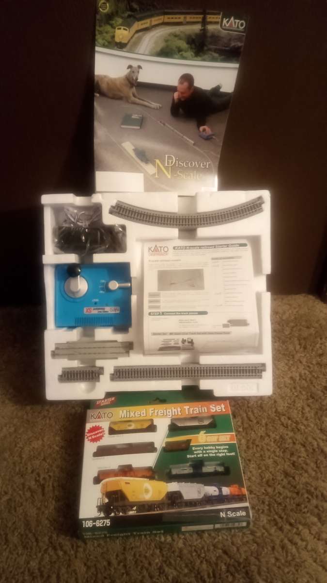 KATO N Scale freight train starter set