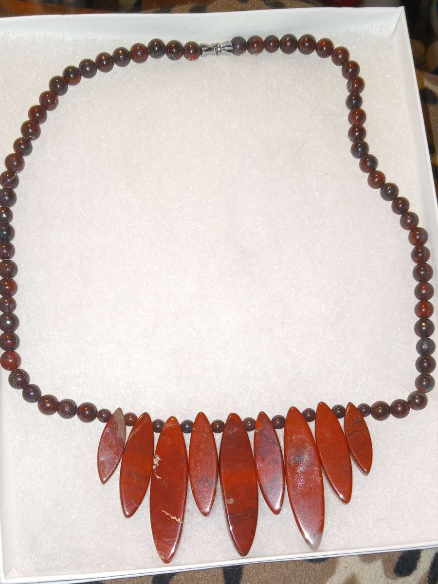 NECKLACE SET ill match bracelet with 2 pair earring