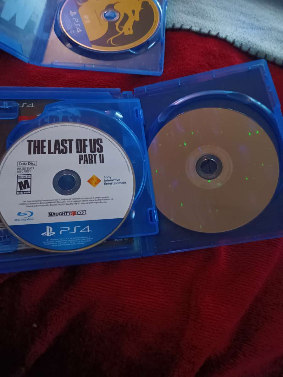 PS4 game The last of us 11