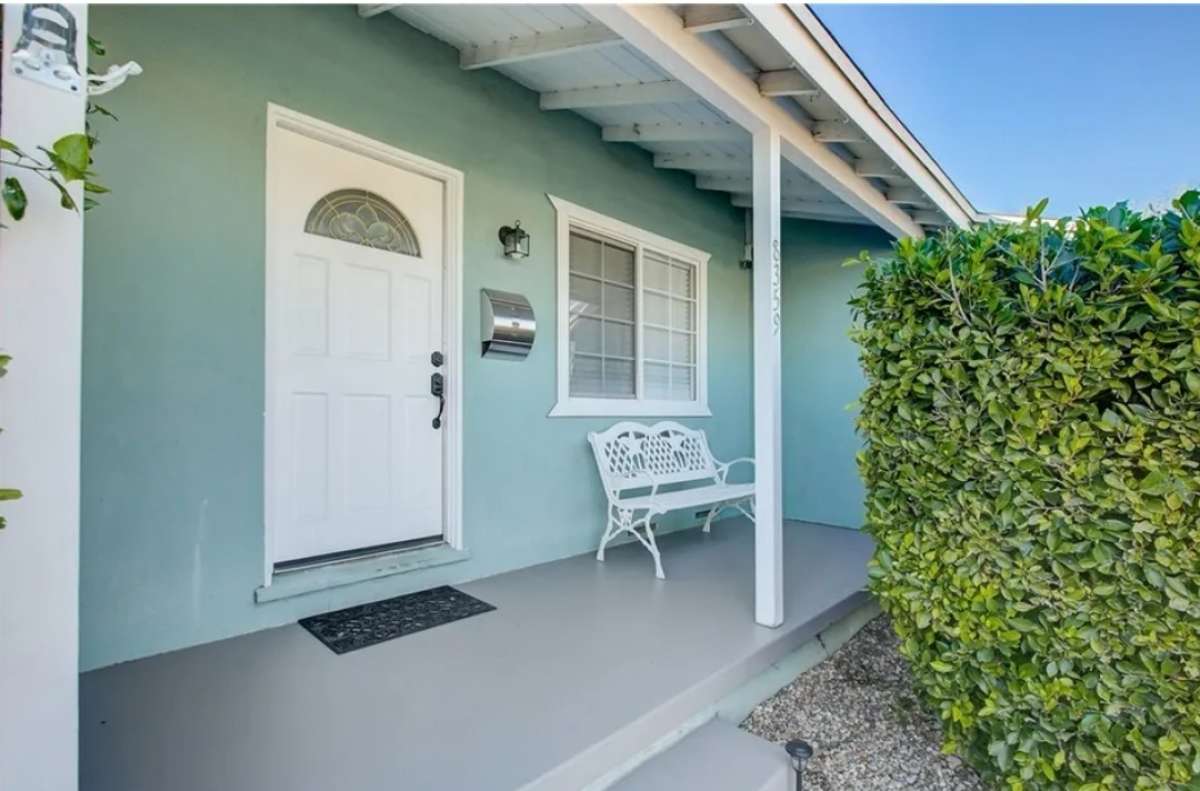 Beautiful Family 2beds 1bath for rent