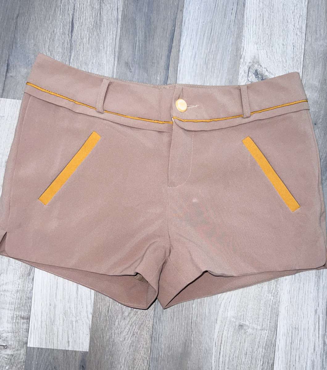 Womans Brown Shorts
