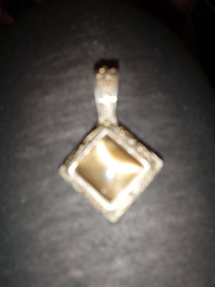 mens tiger eye apendant