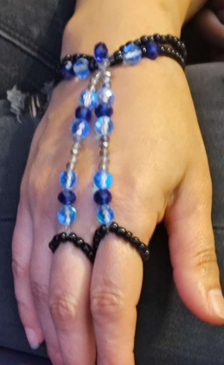 hand jewelry