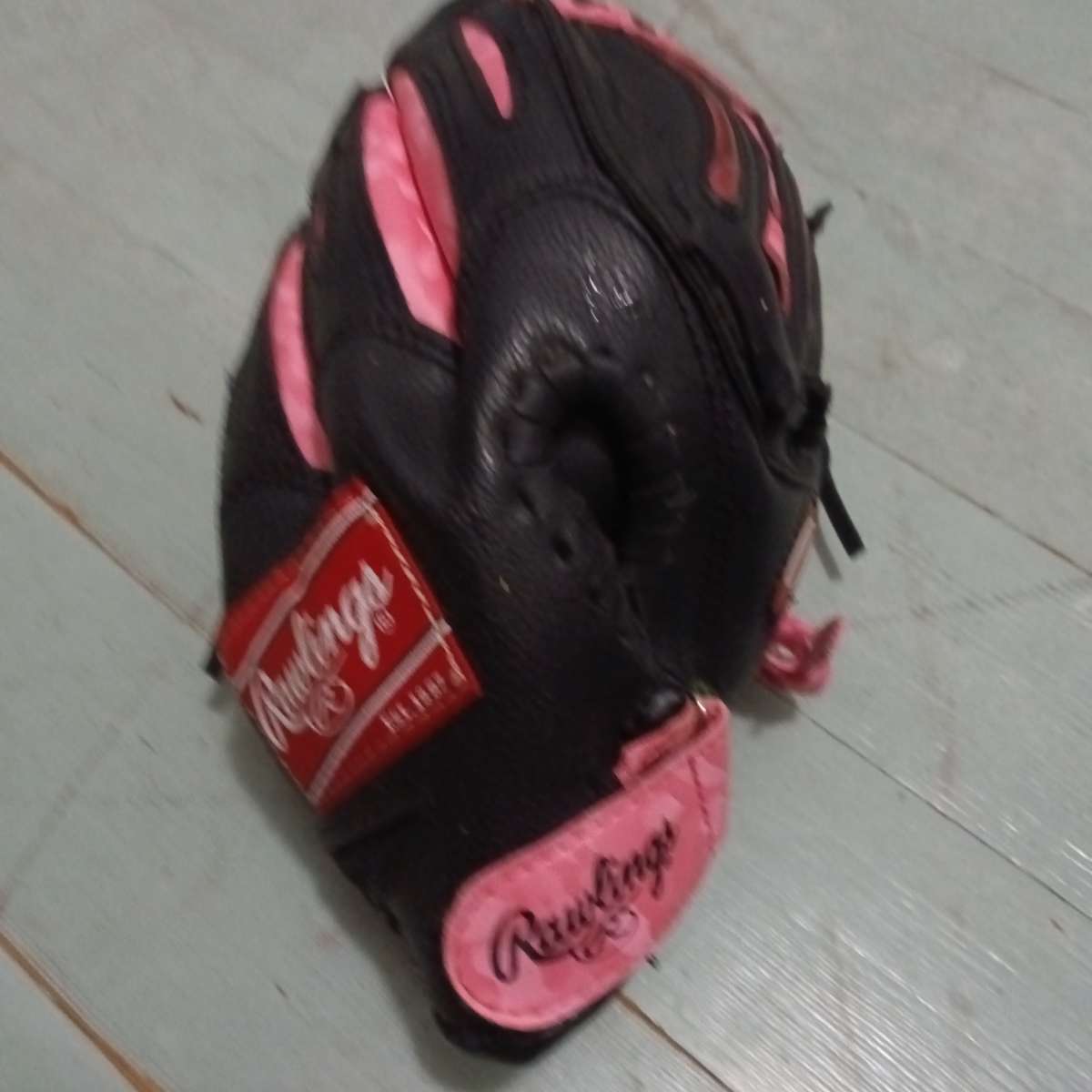 pink softball glove