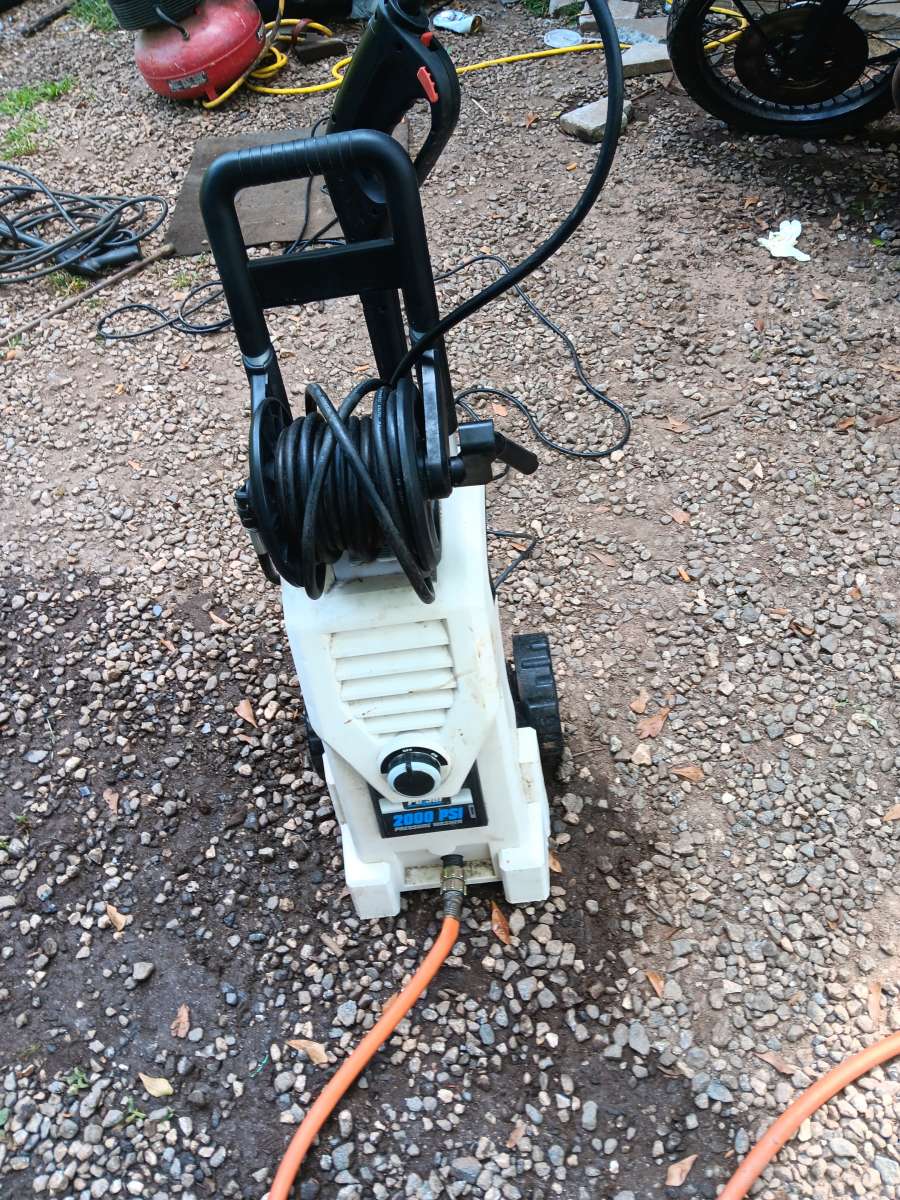2000psi pressure washer