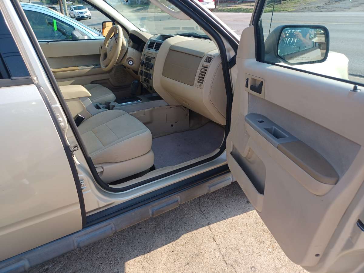 2010 Ford Escape XLT