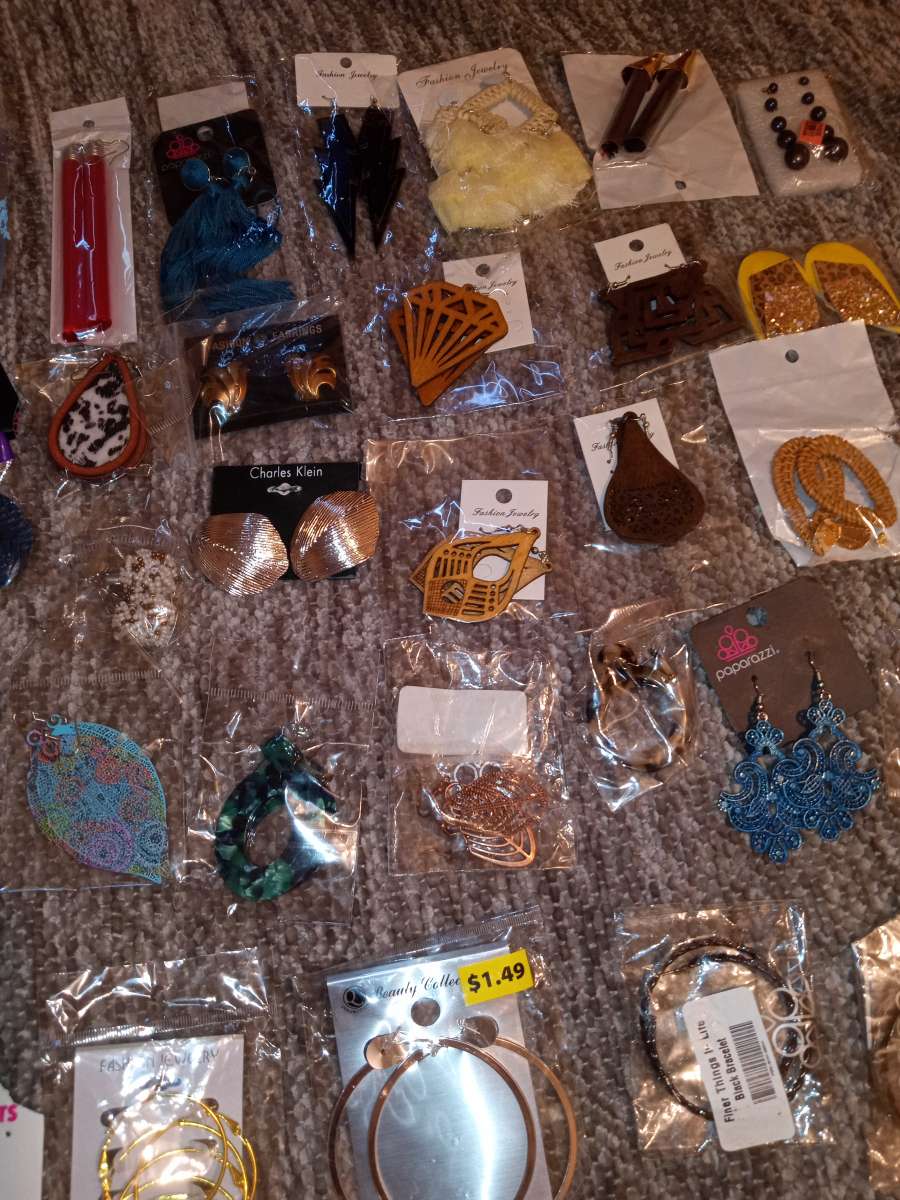 62 pairs of various brands of earrings they are all NIP