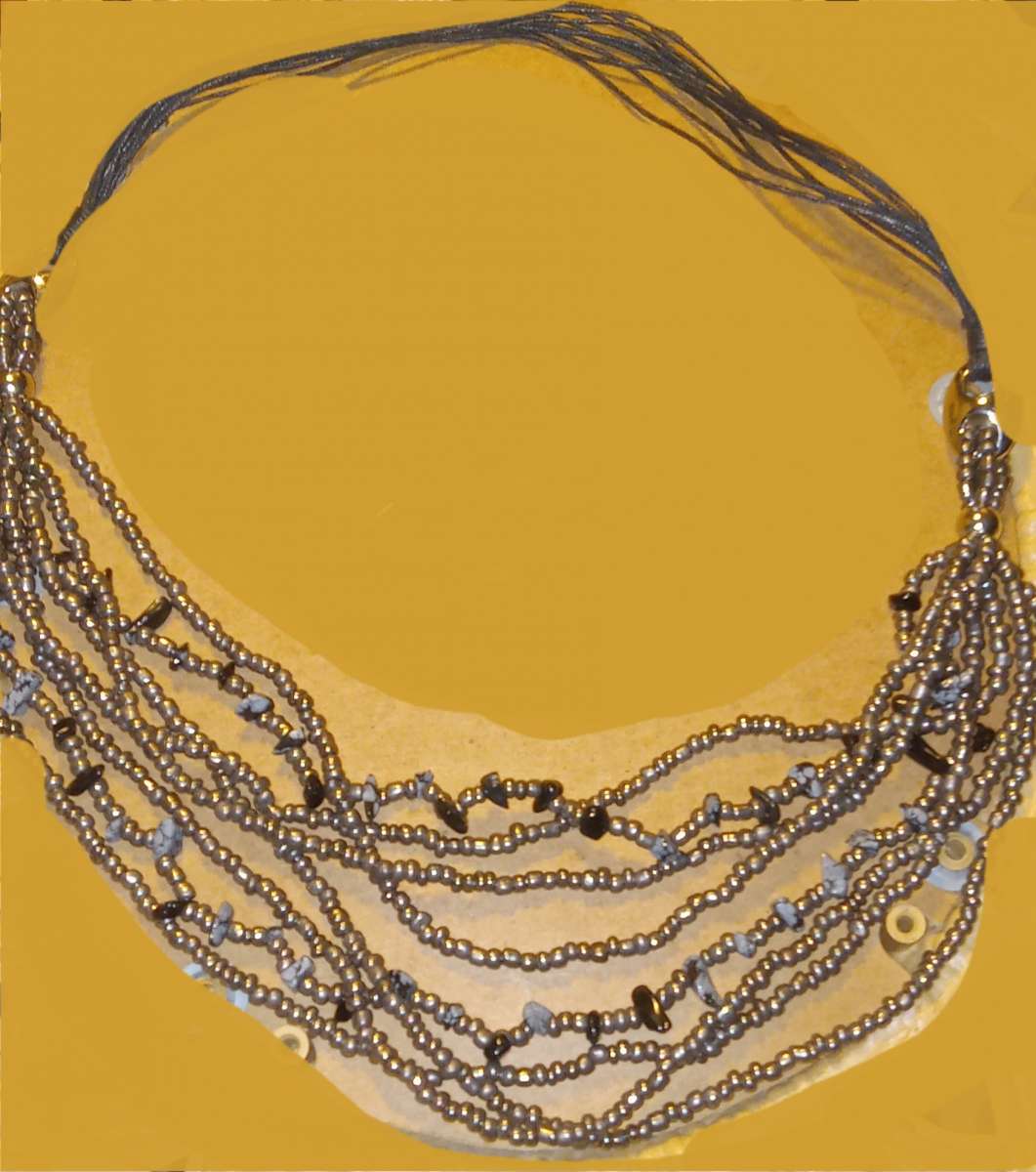 NECKLACE SET ill match bracelet with 2 pair earring