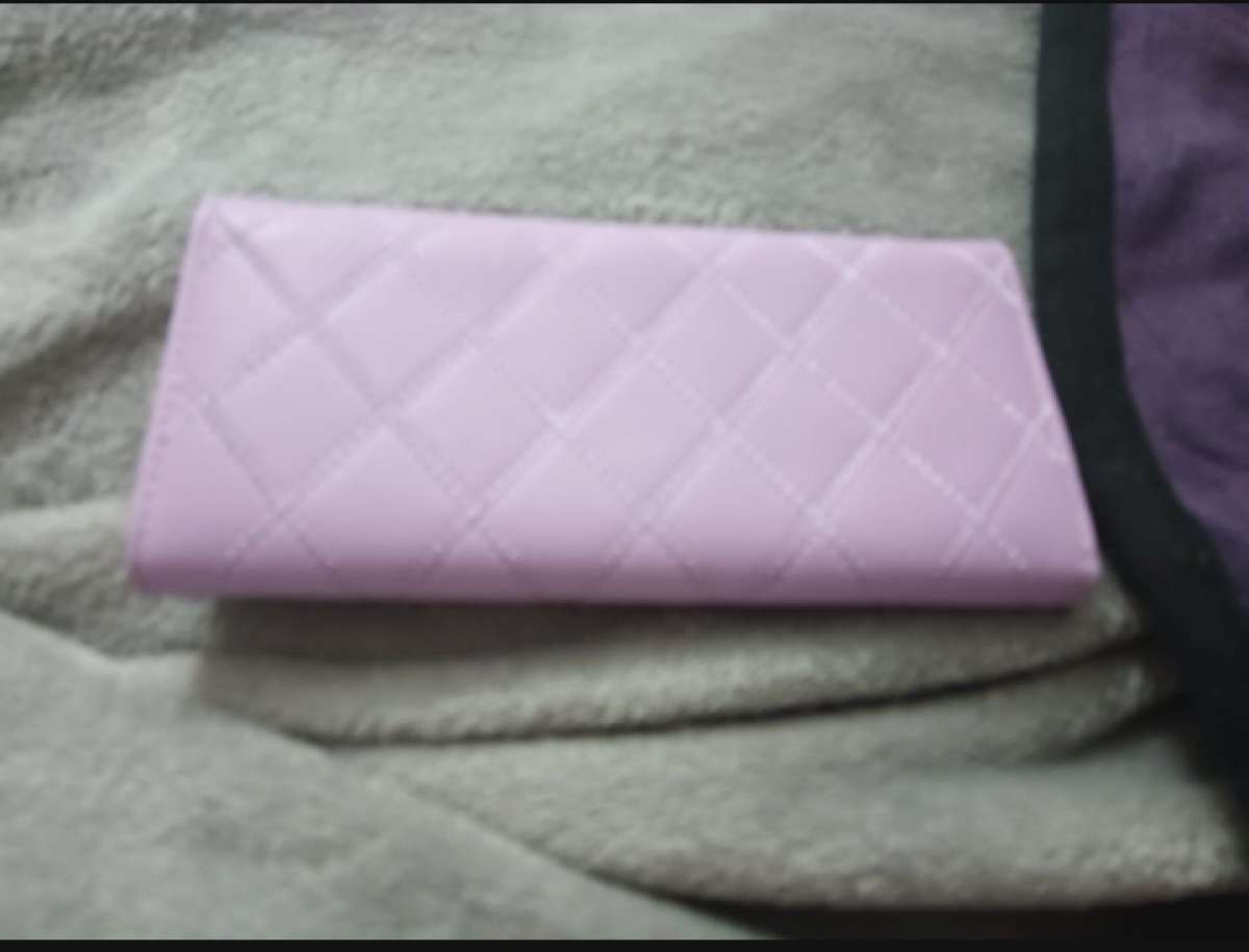 Womens long wallet