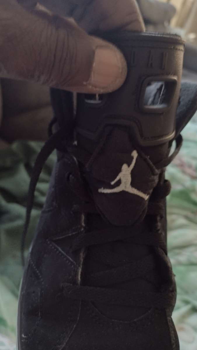 Jordans size 2y3y both pairs