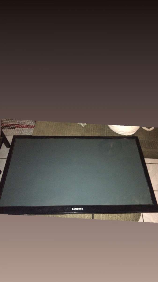 Samsung TV 40 inch