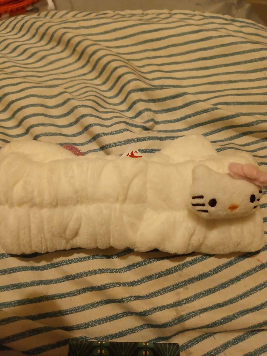 makeup headband hello Kitty