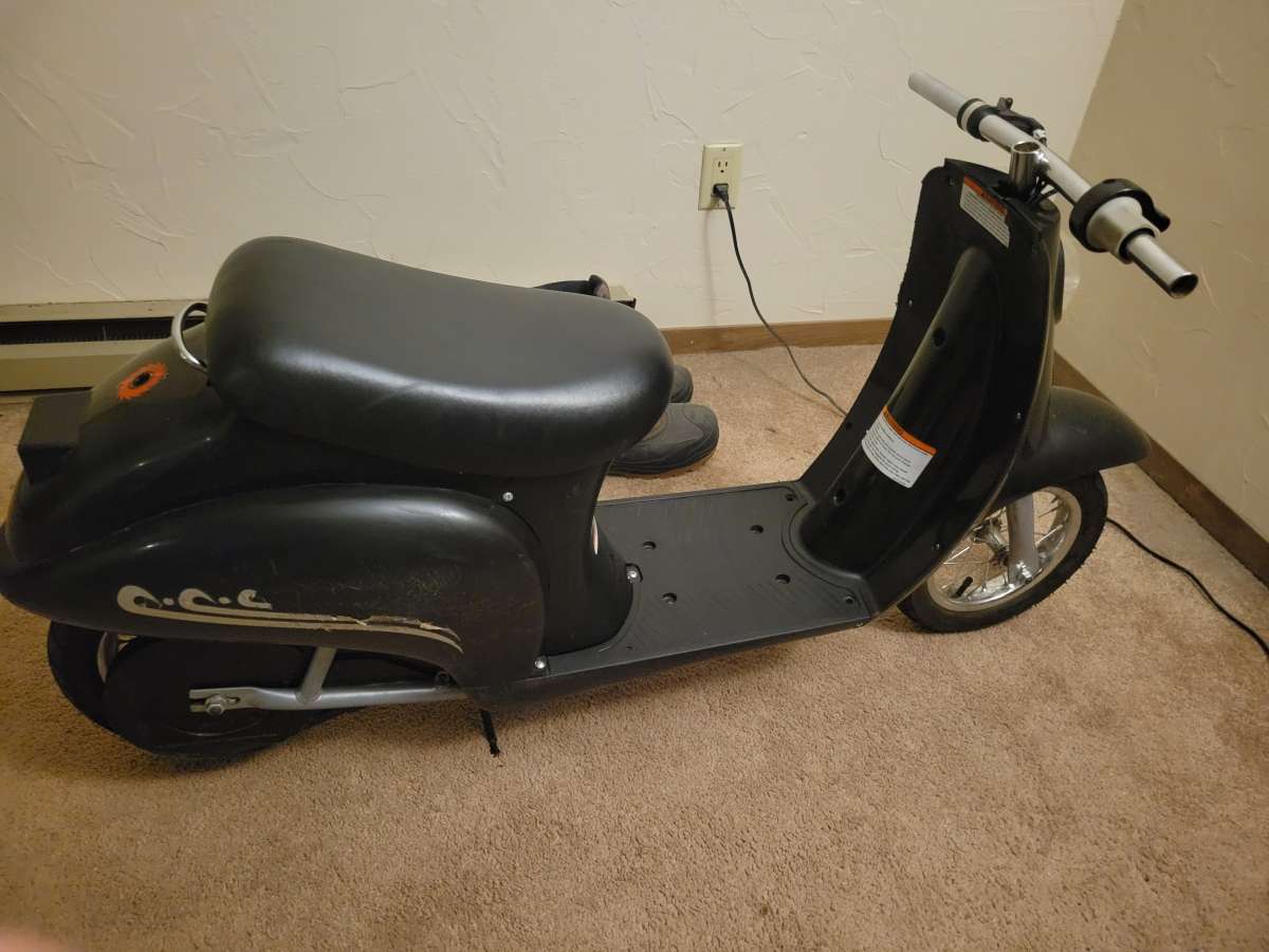 razor Electric scooter