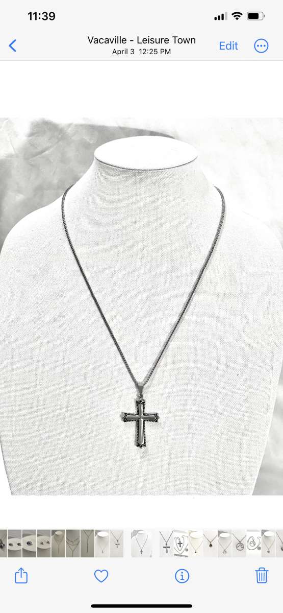 brand new chain link necklace with Cross pendant
