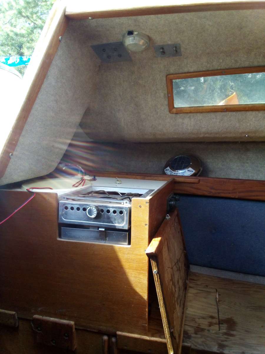 1986 26ft sailboat