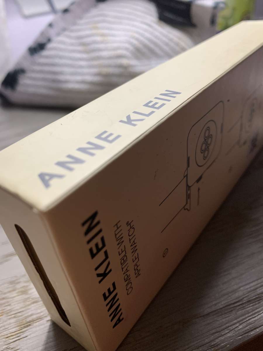 Anne Klein Apple Watch accessories