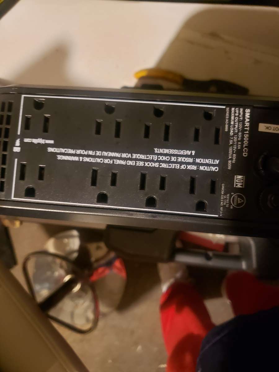 UPS back up with full battery