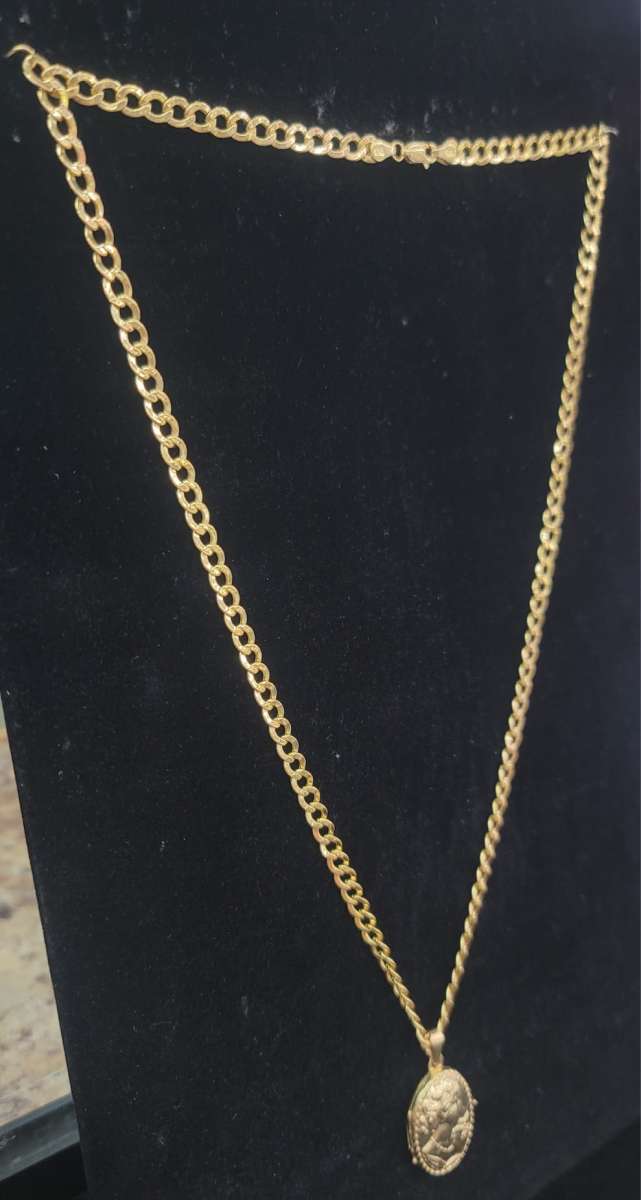 14K Gold Chain Hollow Cuban W Photo Charm 185 Grams 24