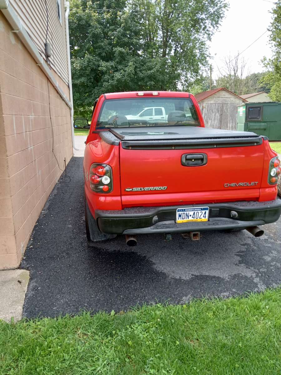 99 Chevy Silverado z71 4x4 single cab step side